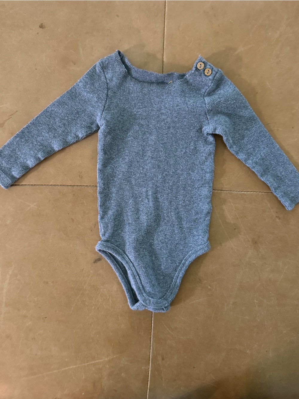 💙$5 FLASH SALE💙 Mouche Onesie 12–18M